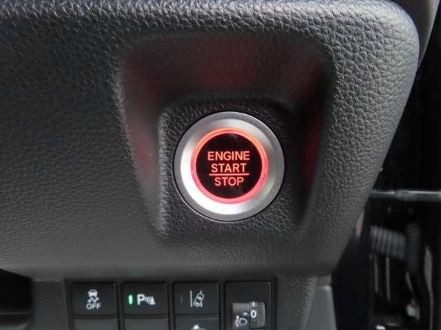 Ｎ－ＷＧＮカスタム Ｌ・ターボホンダセンシング　ナビ　フルセグ　前後ドラレコ　Ｒカメラ　ＥＴＣ　ＬＥＤ　フロントフォグランプ　アルミホイール　スマートキー　ベンチシート　シートヒーター　ＤＶＤ　ＣＤ　ミュージックサーバー　オートマチックハイビーム（16枚目）