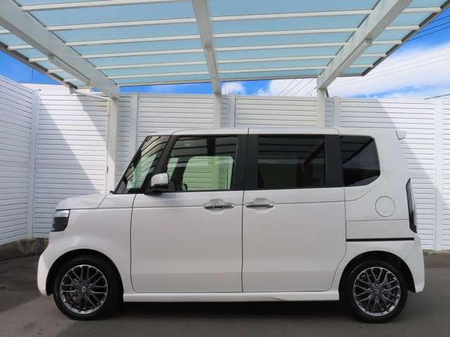 Ｎ－ＢＯＸカスタム ターボ　ナビ　フルセグ　Ｒカメラ　ＥＴＣ　ＡＷ　ＬＥＤ　衝突被害軽減ブレーキ　アダプティブクルーズコントロール　レーンキープアシスト　頸部衝撃緩和ヘッドレスト　ミュージックプレイヤー接続可（7枚目）