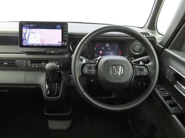 Ｎ－ＢＯＸカスタム ターボ　ナビ　フルセグ　Ｒカメラ　ＥＴＣ　ＡＷ　ＬＥＤ　衝突被害軽減ブレーキ　アダプティブクルーズコントロール　レーンキープアシスト　頸部衝撃緩和ヘッドレスト　ミュージックプレイヤー接続可（13枚目）