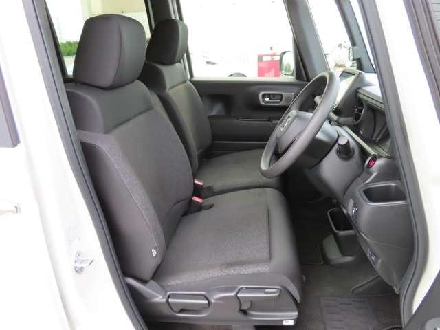 N-BOXカスタム  ナビ フルセグ Rカメラ ETC AW LED アダプティブクルーズコントロール レーンキープアシスト 衝突被害軽減ブレーキ 頸部衝撃緩和ヘッドレスト オートマチックハイビーム(13枚目)