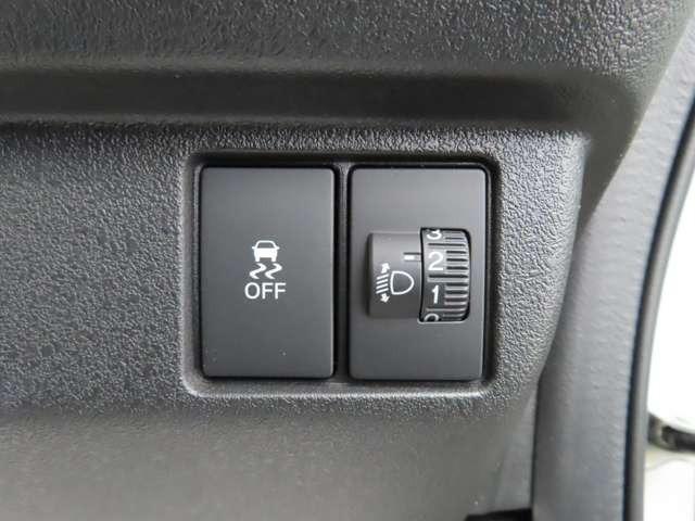 N-BOXカスタム  ナビ フルセグ Rカメラ ETC AW LED アダプティブクルーズコントロール レーンキープアシスト 衝突被害軽減ブレーキ 頸部衝撃緩和ヘッドレスト オートマチックハイビーム(15枚目)