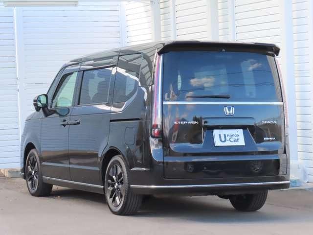 ステップワゴン ｅ：ＨＥＶスパーダ　ナビ　フルセグ　前後ドラレコ　Ｒカメラ　ＥＴＣ　ＬＥＤ　ＡＷ　フロントフォグランプ　両側電動スライドドア　シートヒーター　オットマン（2枚目）