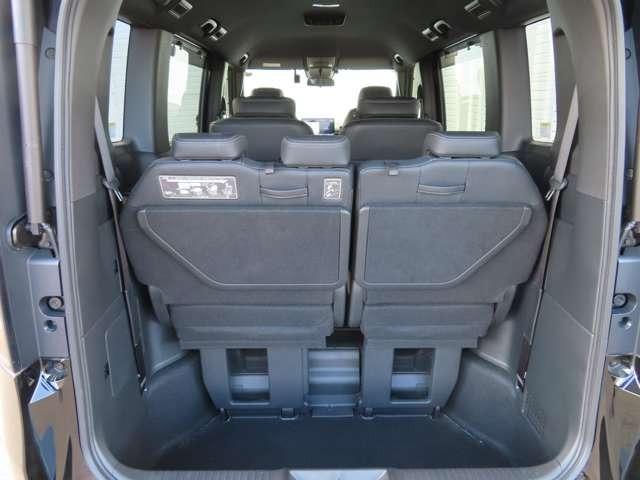 ステップワゴン ｅ：ＨＥＶスパーダ　ナビ　フルセグ　前後ドラレコ　Ｒカメラ　ＥＴＣ　ＬＥＤ　ＡＷ　フロントフォグランプ　両側電動スライドドア　シートヒーター　オットマン（10枚目）