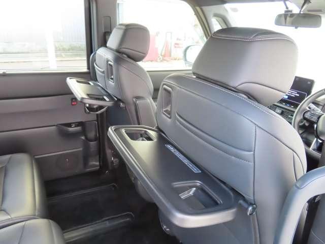 ステップワゴン ｅ：ＨＥＶスパーダ　ナビ　フルセグ　前後ドラレコ　Ｒカメラ　ＥＴＣ　ＬＥＤ　ＡＷ　フロントフォグランプ　両側電動スライドドア　シートヒーター　オットマン（15枚目）