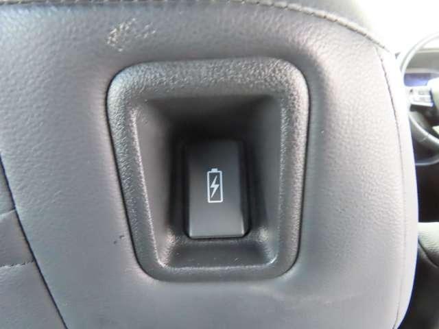 ステップワゴン ｅ：ＨＥＶスパーダ　ナビ　フルセグ　前後ドラレコ　Ｒカメラ　ＥＴＣ　ＬＥＤ　ＡＷ　フロントフォグランプ　両側電動スライドドア　シートヒーター　オットマン（17枚目）