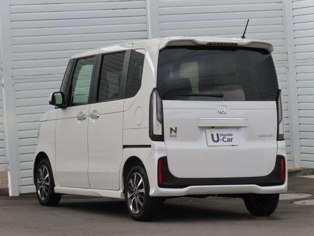Ｎ－ＢＯＸカスタム 　ナビ　フルセグ　ドラレコ　Ｒカメラ　ＥＴＣ　ＡＷ　衝突被害軽減ブレーキ　アダプティブクルーズコントロール　レーンキープアシスト　頸部衝撃緩和ヘッドレスト　オートマチックハイビーム（4枚目）