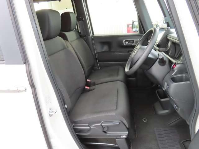 Ｎ－ＢＯＸカスタム 　ナビ　フルセグ　ドラレコ　Ｒカメラ　ＥＴＣ　ＡＷ　衝突被害軽減ブレーキ　アダプティブクルーズコントロール　レーンキープアシスト　頸部衝撃緩和ヘッドレスト　オートマチックハイビーム（8枚目）