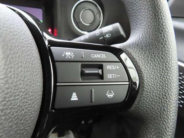 Ｎ－ＢＯＸカスタム 　ナビ　フルセグ　ドラレコ　Ｒカメラ　ＥＴＣ　ＡＷ　衝突被害軽減ブレーキ　アダプティブクルーズコントロール　レーンキープアシスト　頸部衝撃緩和ヘッドレスト　オートマチックハイビーム（10枚目）