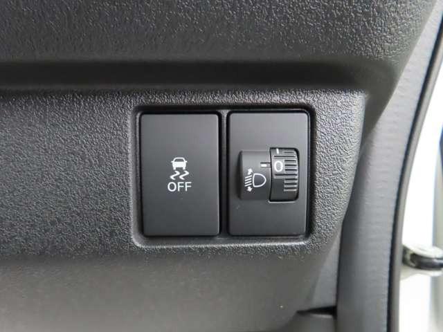 Ｎ－ＢＯＸカスタム 　ナビ　フルセグ　ドラレコ　Ｒカメラ　ＥＴＣ　ＡＷ　衝突被害軽減ブレーキ　アダプティブクルーズコントロール　レーンキープアシスト　頸部衝撃緩和ヘッドレスト　オートマチックハイビーム（13枚目）