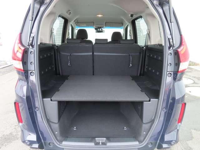 フリード+ Gブラックスタイル ナビ フルセグ 前後ドラレコ Rカメラ AW LED 両側(電動)スライドドア スマートキー シートヒーター DVD CD ミュージックサーバー ミュージックプレイヤー接続可 衝突被害軽減ブレーキ(9枚目)