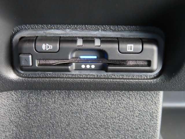 Ｎ－ＢＯＸカスタム 　ナビ　フルセグ　Ｒカメラ　ＥＴＣ　ＬＥＤ　ＡＷ　両側ＰＳＤ　スマートキー　ベンチシート　シートヒーター　フルフラットシート　ＤＶＤ　ＣＤ　ミュージックサーバー　ミュージックプレイヤー接続可（17枚目）