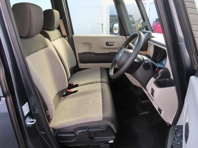 Ｎ－ＢＯＸ 　ナビ　フルセグ　Ｒカメラ　ＥＴＣ　ＬＥＤ　両側（電動）スライドドア　スマートキー　シートヒーター　ミュージックプレイヤー接続可　衝突被害軽減ブレーキ　アダプティブクルーズコントロール　横滑り防止装置（8枚目）