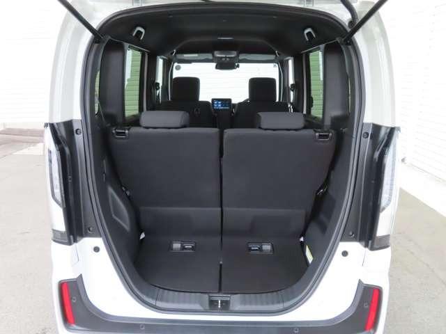 N-BOXカスタム  Rカメラ ETC LED AW 左PSD スマートキー ベンチシート シートヒーター フルフラットシート ミュージックプレイヤー接続可 衝突被害軽減ブレーキ アダプティブクルーズコントロール(8枚目)