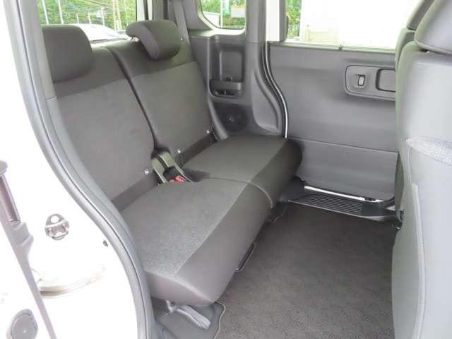 N-BOXカスタム  Rカメラ ETC LED AW 左PSD スマートキー ベンチシート シートヒーター フルフラットシート ミュージックプレイヤー接続可 衝突被害軽減ブレーキ アダプティブクルーズコントロール(11枚目)