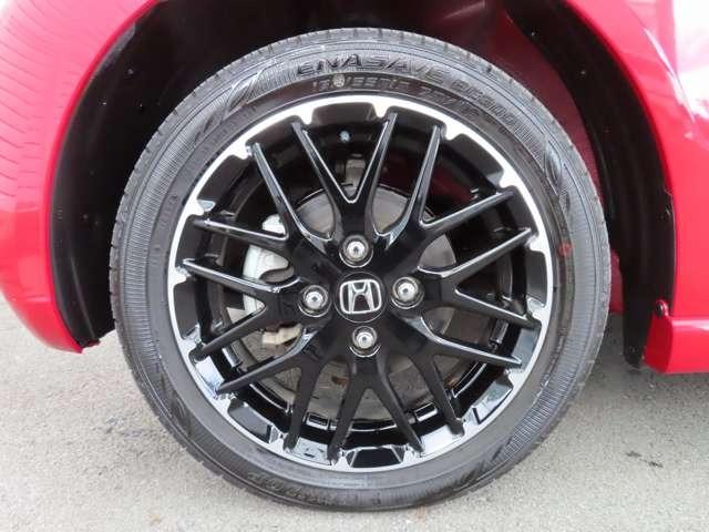 Ｎ－ＢＯＸカスタム ターボコーディネートスタイル　２トーン　ナビ　フルセグ　Ｒカメラ　ＥＴＣ　ＡＷ　ＬＥＤ　両側（電動）スライドドア　スマートキー　ベンチシート　シートヒーター　フルフラットシート　ミュージックプレイヤー接続可　衝突被害軽減ブレーキ（8枚目）