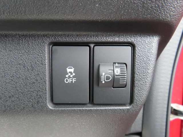 Ｎ－ＢＯＸカスタム ターボコーディネートスタイル　２トーン　ナビ　フルセグ　Ｒカメラ　ＥＴＣ　ＡＷ　ＬＥＤ　両側（電動）スライドドア　スマートキー　ベンチシート　シートヒーター　フルフラットシート　ミュージックプレイヤー接続可　衝突被害軽減ブレーキ（15枚目）