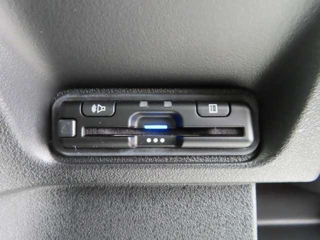 Ｎ－ＢＯＸカスタム ターボコーディネートスタイル　２トーン　ナビ　フルセグ　Ｒカメラ　ＥＴＣ　ＡＷ　ＬＥＤ　両側（電動）スライドドア　スマートキー　ベンチシート　シートヒーター　フルフラットシート　ミュージックプレイヤー接続可　衝突被害軽減ブレーキ（18枚目）