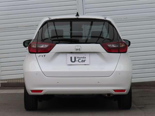 フィット ホーム　ナビ　フルセグ　Ｒカメラ　ＥＴＣ　ＬＥＤ　ミュージックプレイヤー接続可　スマートキー　衝突被害軽減ブレーキ　盗難防止装置　横滑り防止装置（6枚目）