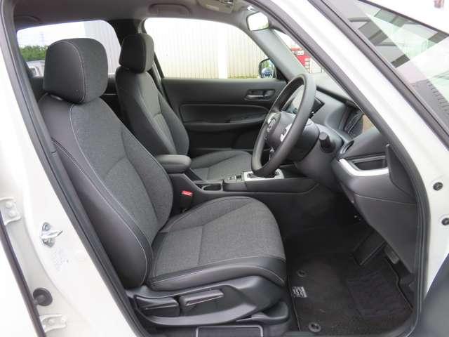 フィット ホーム　ナビ　フルセグ　Ｒカメラ　ＥＴＣ　ＬＥＤ　ミュージックプレイヤー接続可　スマートキー　衝突被害軽減ブレーキ　盗難防止装置　横滑り防止装置（13枚目）