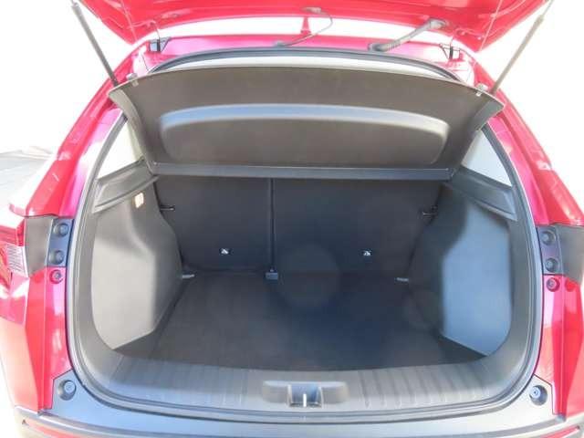 ＷＲ－Ｖ Ｚ　ナビ　フルセグ　Ｒカメラ　ＥＴＣ　ＬＥＤ　ＡＷ　フロントフォグランプ　スマートキー　ミュージックプレイヤー接続可　衝突被害軽減ブレーキ　アダプティブクルーズコントロール　レーンキープアシスト（9枚目）