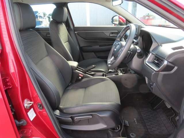 ＷＲ－Ｖ Ｚ　ナビ　フルセグ　Ｒカメラ　ＥＴＣ　ＬＥＤ　ＡＷ　フロントフォグランプ　スマートキー　ミュージックプレイヤー接続可　衝突被害軽減ブレーキ　アダプティブクルーズコントロール　レーンキープアシスト（15枚目）