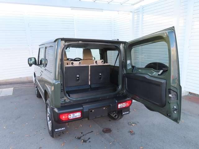 ジムニー ＸＣ　４ＷＤ　Ｒカメラ　ＥＴＣ　ＬＥＤ　ＡＷ　フロントフォグランプ　スマートキー　シートヒーター　フルフラットシート　ＤＶＤ　ＣＤ　ミュージックプレイヤー接続可　ディスプレイオーディオ　衝突被害軽減ブレーキ（9枚目）