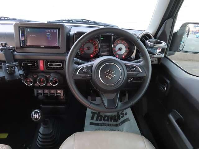 ジムニー ＸＣ　４ＷＤ　Ｒカメラ　ＥＴＣ　ＬＥＤ　ＡＷ　フロントフォグランプ　スマートキー　シートヒーター　フルフラットシート　ＤＶＤ　ＣＤ　ミュージックプレイヤー接続可　ディスプレイオーディオ　衝突被害軽減ブレーキ（13枚目）