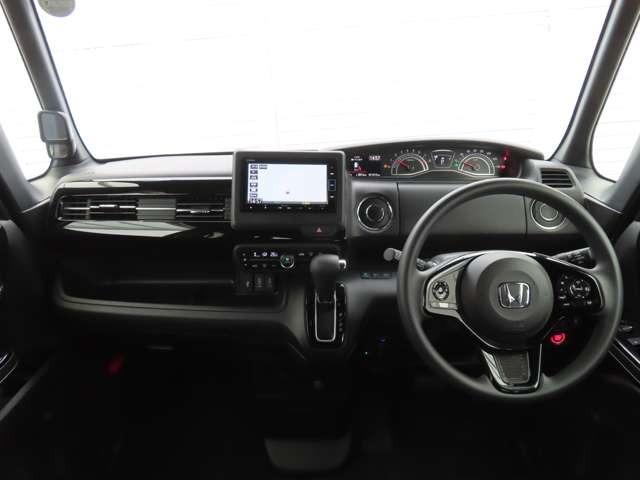 N-BOXカスタム L ナビ フルセグ 前後ドラレコ Rカメラ ETC LEDヘッドライト アルミホイール 両側電動スライドドア シートヒーター 衝突被害軽減ブレーキ(3枚目)