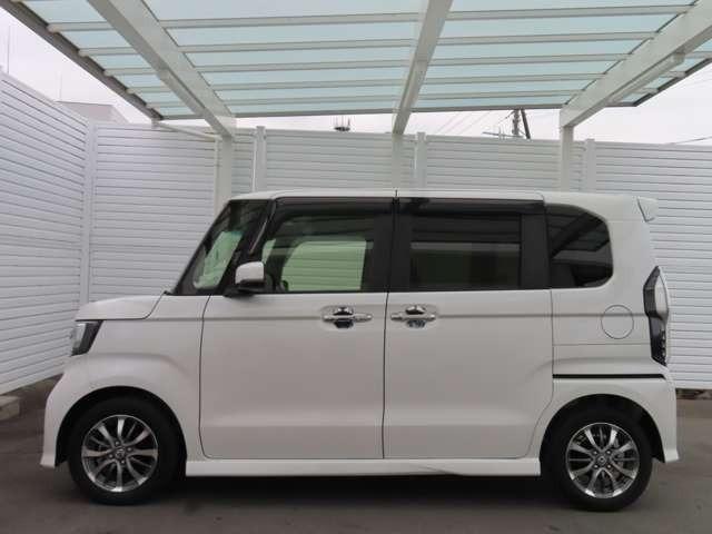 N-BOXカスタム L ナビ フルセグ 前後ドラレコ Rカメラ ETC LEDヘッドライト アルミホイール 両側電動スライドドア シートヒーター 衝突被害軽減ブレーキ(7枚目)