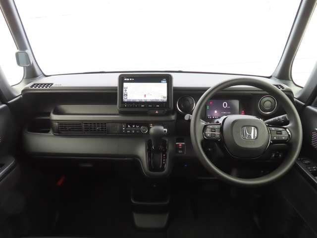 Ｎ－ＢＯＸカスタム 　ナビ　フルセグ　Ｒカメラ　ＥＴＣ　ＡＷ　ＬＥＤ　衝突被害軽減ブレーキ　アダプティブクルーズコントロール　レーンキープアシスト　頸部衝撃緩和ヘッドレスト（3枚目）