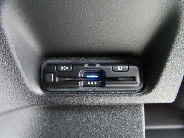 Ｎ－ＢＯＸカスタム 　ナビ　フルセグ　Ｒカメラ　ＥＴＣ　ＡＷ　ＬＥＤ　衝突被害軽減ブレーキ　アダプティブクルーズコントロール　レーンキープアシスト　頸部衝撃緩和ヘッドレスト（19枚目）