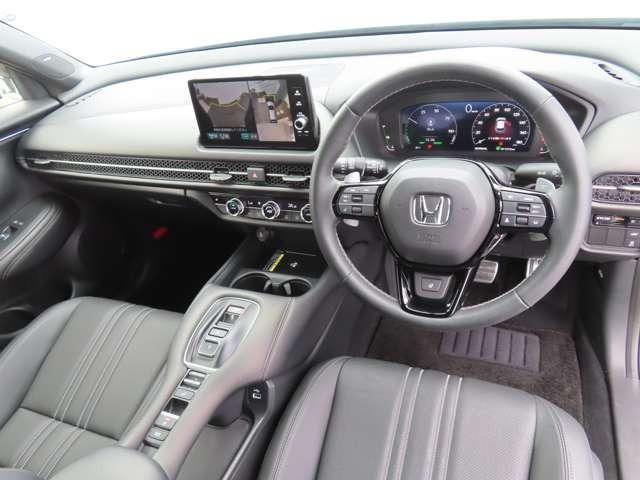 ＺＲ－Ｖ ｅ：ＨＥＶ　Ｚ特別仕様車ブラックスタイル　ナビ　フルセグ　Ｒカメラ　ＥＴＣ　ＡＷ　ＬＥＤ　スマートキー　電動シート　シートヒーター　ミュージックプレイヤー接続可　衝突被害軽減ブレーキ　アダプティブクルーズコントロール　レーンキープアシスト（16枚目）