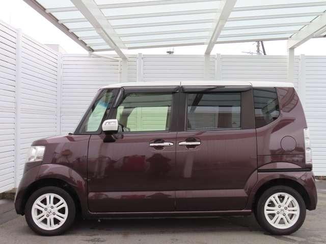 Ｎ－ＢＯＸ ２トーンカラースタイル　Ｇ・Ｌパッケージ　１年間走行距離無制限保証付き　ナビ　フルセグ　Ｒカメラ　ＡＷ　片側（電動）スライドドア　スマートキー　ベンチシート　ＤＶＤ　ＣＤ　ミュージックサーバー　ミュージックプレイヤー接続可（7枚目）