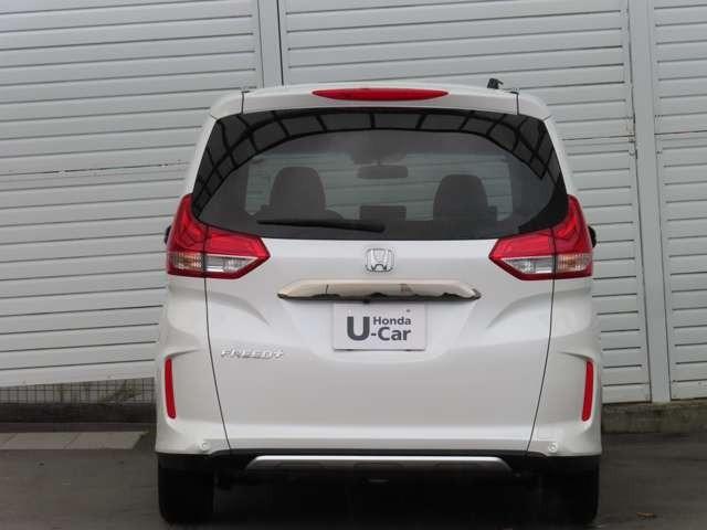 フリード＋ クロスター　ナビ　フルセグ　Ｒカメラ　ＥＴＣ　ＡＷ　ＬＥＤ　衝突被害軽減ブレーキ　アダプティブクルーズコントロール　レーンキープアシスト　ミュージックプレイヤー接続可（6枚目）