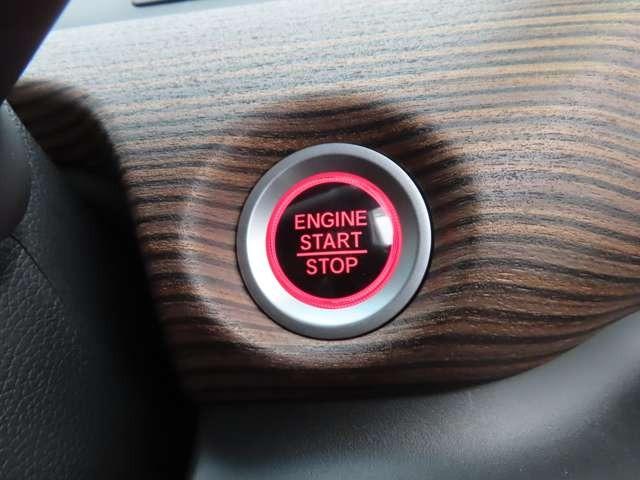 フリード＋ クロスター　ナビ　フルセグ　Ｒカメラ　ＥＴＣ　ＡＷ　ＬＥＤ　衝突被害軽減ブレーキ　アダプティブクルーズコントロール　レーンキープアシスト　ミュージックプレイヤー接続可（18枚目）