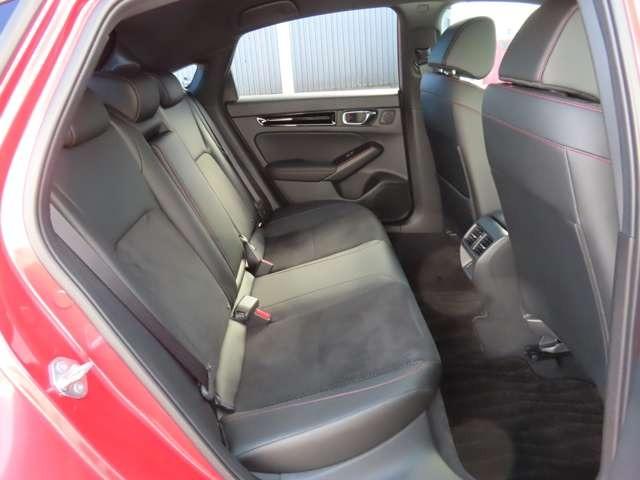 シビック ＲＳ　ナビ　フルセグ　Ｒカメラ　ＥＴＣ　ＡＷ　ＬＥＤ　衝突被害軽減ブレーキ　アダプティブクルーズコントロール　レーンキープアシスト　オートマチックハイビーム（12枚目）