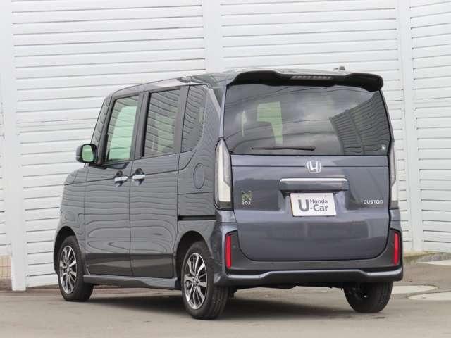 N-BOXカスタム  Rカメラ AW LED ホンダセンシング アダプティブクルーズコントロール レーンキープアシスト 頸部衝撃緩和ヘッドレスト オートマチックハイビーム ミュージックプレイヤー接続可(2枚目)