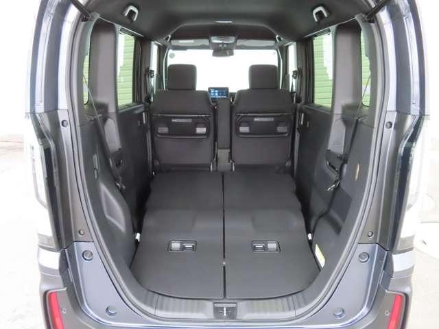 N-BOXカスタム  Rカメラ AW LED ホンダセンシング アダプティブクルーズコントロール レーンキープアシスト 頸部衝撃緩和ヘッドレスト オートマチックハイビーム ミュージックプレイヤー接続可(10枚目)