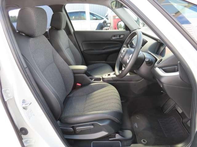 フィット ホーム　Ｒカメラ　ＥＴＣ　ＬＥＤ　ディスプレイオーディオ　スマートキー　ミュージックプレイヤー接続可　衝突被害軽減ブレーキ　アダプティブクルーズコントロール　レーンキープアシスト　障害物センサー（13枚目）