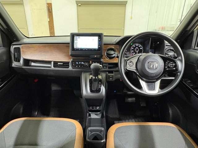 N-ONE オリジナルスタイルプラスアーバン ナビ フルセグ Bカメラ ETC LED スマートキー シートヒーター DVD CD ミュージックサーバー ミュージックプレイヤー接続可 ドライブレコーダー 衝突被害軽減ブレーキ レーンキープアシスト(3枚目)