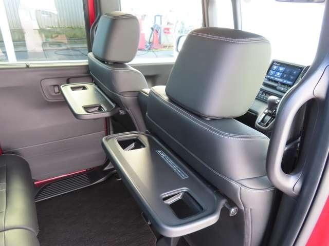 Ｎ－ＢＯＸカスタム ターボコーディネートスタイル　２トーン　Ｒカメラ　ＥＴＣ　ＬＥＤ　ＡＷ　両側（電動）スライドドア　スマートキー　ベンチシート　シートヒーター　フルフラットシート　ミュージックプレイヤー接続可　ディスプレイオーディオ　障害物センサー（12枚目）