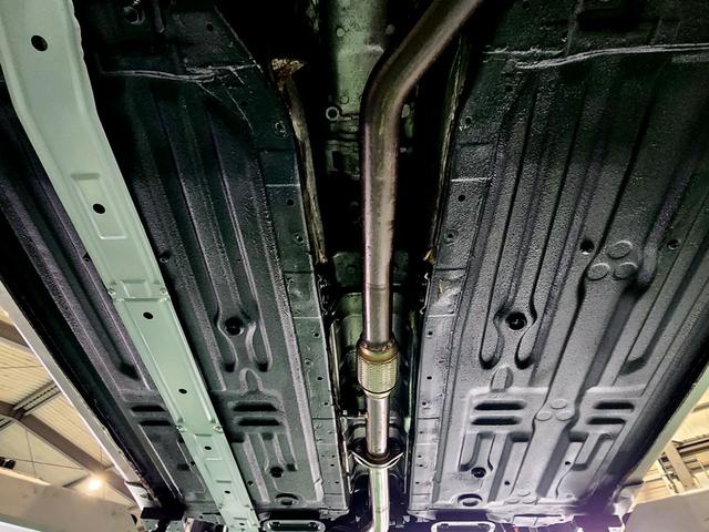 カプチーノ ベースグレード　５速ミッション　走行距離８５０００ＫＭ台　ＢＲＫ車高調　パナスポーツアルミホイール　社外マフラー　社外インタークーラー　ＭＯＭＯハンドル　ＥＴＣ　専門店整備済み　屋内展示車両（4枚目）