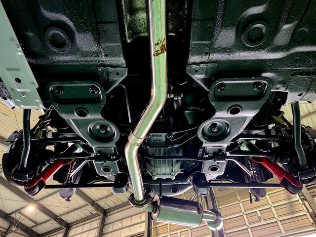 カプチーノ ベースグレード　５速ミッション　走行距離８５０００ＫＭ台　ＢＲＫ車高調　パナスポーツアルミホイール　社外マフラー　社外インタークーラー　ＭＯＭＯハンドル　ＥＴＣ　専門店整備済み　屋内展示車両（6枚目）
