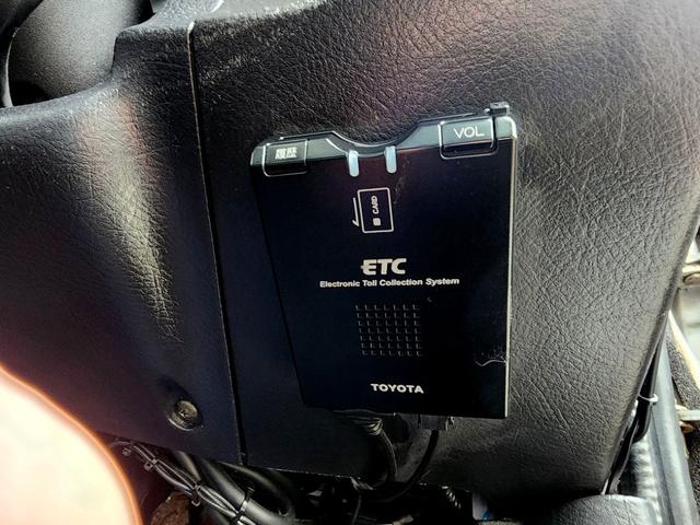 カプチーノ ベースグレード　５速ミッション　走行距離８５０００ＫＭ台　ＢＲＫ車高調　パナスポーツアルミホイール　社外マフラー　社外インタークーラー　ＭＯＭＯハンドル　ＥＴＣ　専門店整備済み　屋内展示車両（24枚目）
