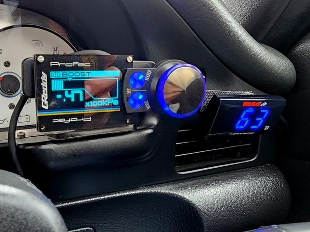 カプチーノ ベースグレード　５速ミッション　走行距離８５０００ＫＭ台　ＢＲＫ車高調　パナスポーツアルミホイール　社外マフラー　社外インタークーラー　ＭＯＭＯハンドル　ＥＴＣ　専門店整備済み　屋内展示車両（25枚目）