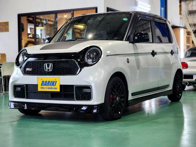 Ｎ－ＯＮＥ ＲＳ　６速ミッション　ホワイト×ブラックツートン　ＭＵＧＥＮマフラー　フロントスポイラー　ホンダセンシング　オリジナルナビゲーション　　ＨＫＳフラッシュエディター　ＥＴＣ　バックカメラ屋内展示車両（13枚目）