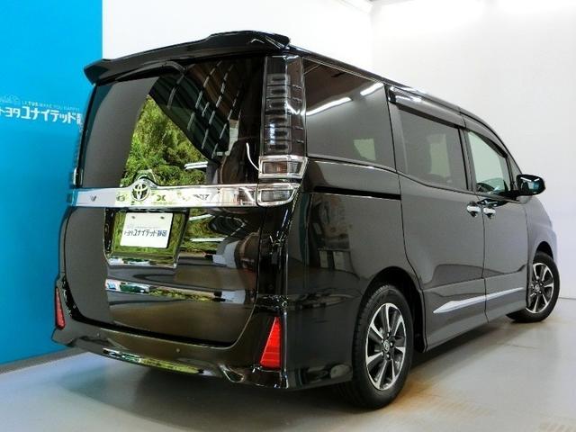 ヴォクシー ZS 煌III ワンオーナー 衝突被害軽減システム 横滑り防止機能 ABS エアバッグ オートクルーズコントロール 盗難防止装置 アイドリングストップ バックカメラ 後席モニター ETC ミュージックプレイヤー接続可(2枚目)