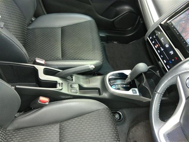 フィット １５ＸＬ　安全装備　衝突被害軽減システム　横滑り防止機能　ＡＢＳ　エアバッグ　オートクルーズコントロール　盗難防止装置　アイドリングストップ　バックカメラ　ミュージックプレイヤー接続可　ＣＤ　スマートキー（13枚目）