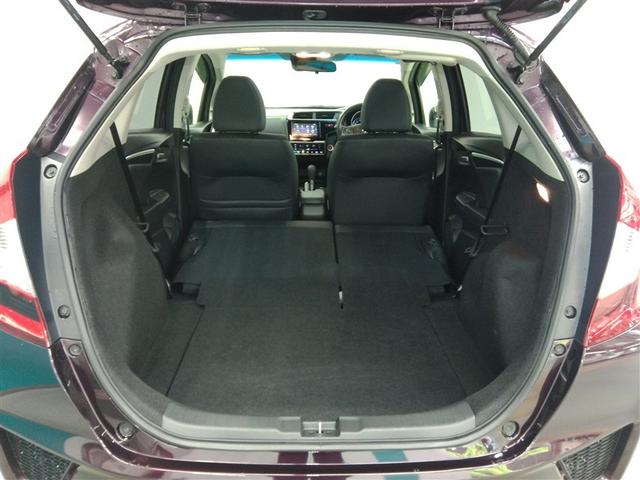 フィット １５ＸＬ　安全装備　衝突被害軽減システム　横滑り防止機能　ＡＢＳ　エアバッグ　オートクルーズコントロール　盗難防止装置　アイドリングストップ　バックカメラ　ミュージックプレイヤー接続可　ＣＤ　スマートキー（20枚目）