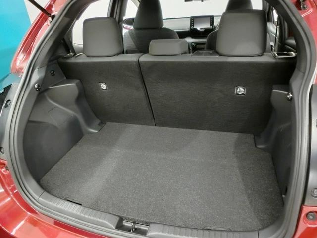 ヤリス ハイブリッドＺ　ハイブリッド　ワンオーナー　安全装備　衝突被害軽減システム　横滑り防止機能　ＡＢＳ　エアバッグ　オートクルーズコントロール　盗難防止装置　バックカメラ　ＥＴＣ　ドラレコ　ミュージックプレイヤー接続可（36枚目）